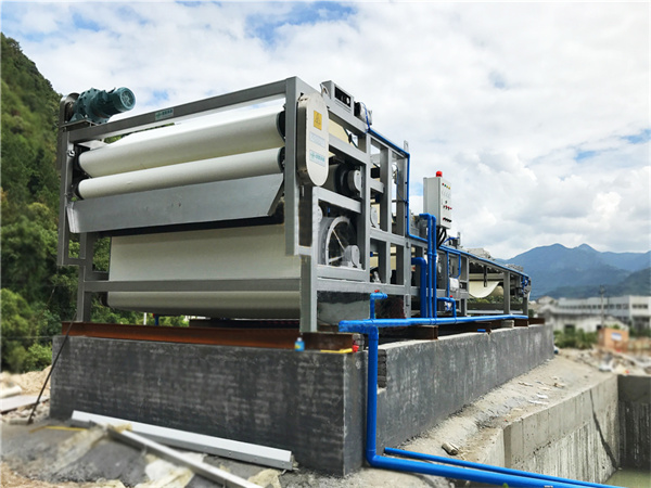 带式脱水压滤机